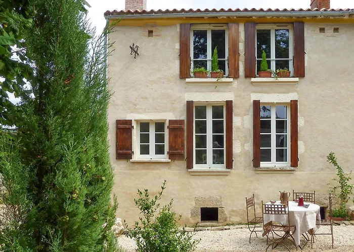Largeteau Astronomer's House Hébergement de vacances Saint-Maurice-le-Girard