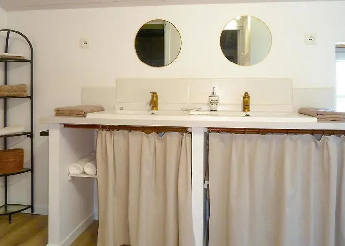 Largeteau Astronomer's House Hébergement de vacances Saint-Maurice-le-Girard